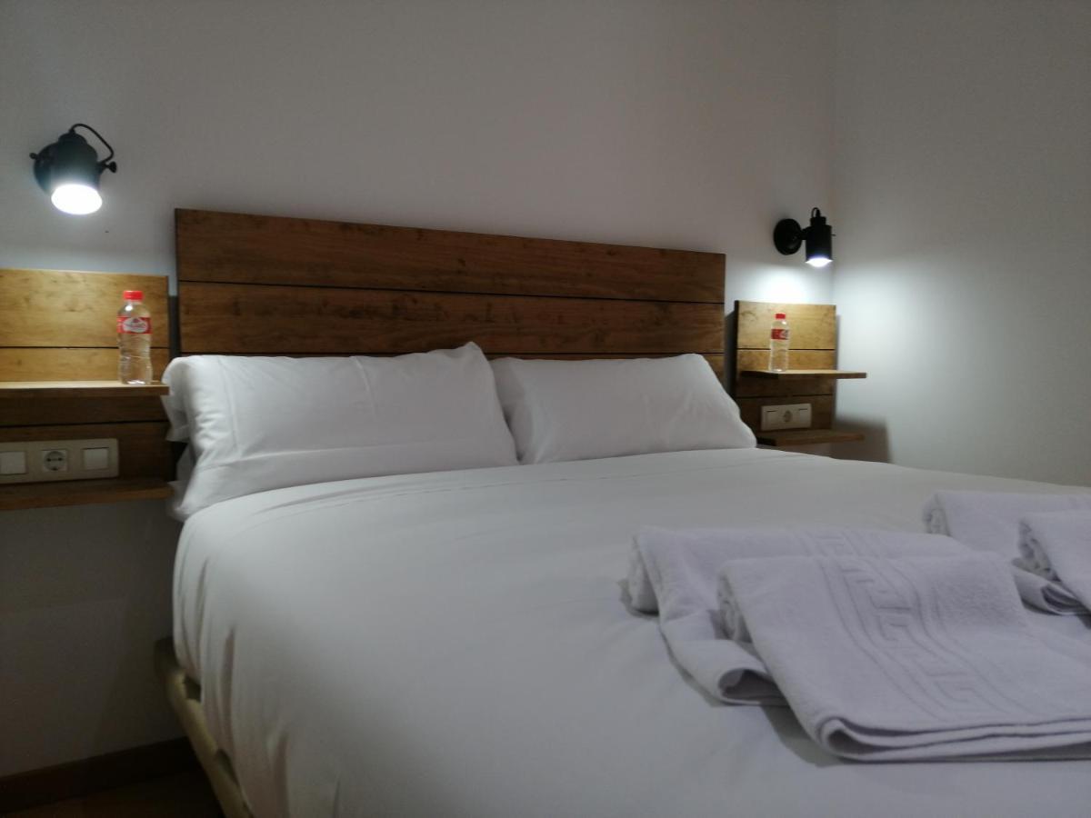 Hostal Cuentame Evolucion Auto Check In Burgos Luaran gambar