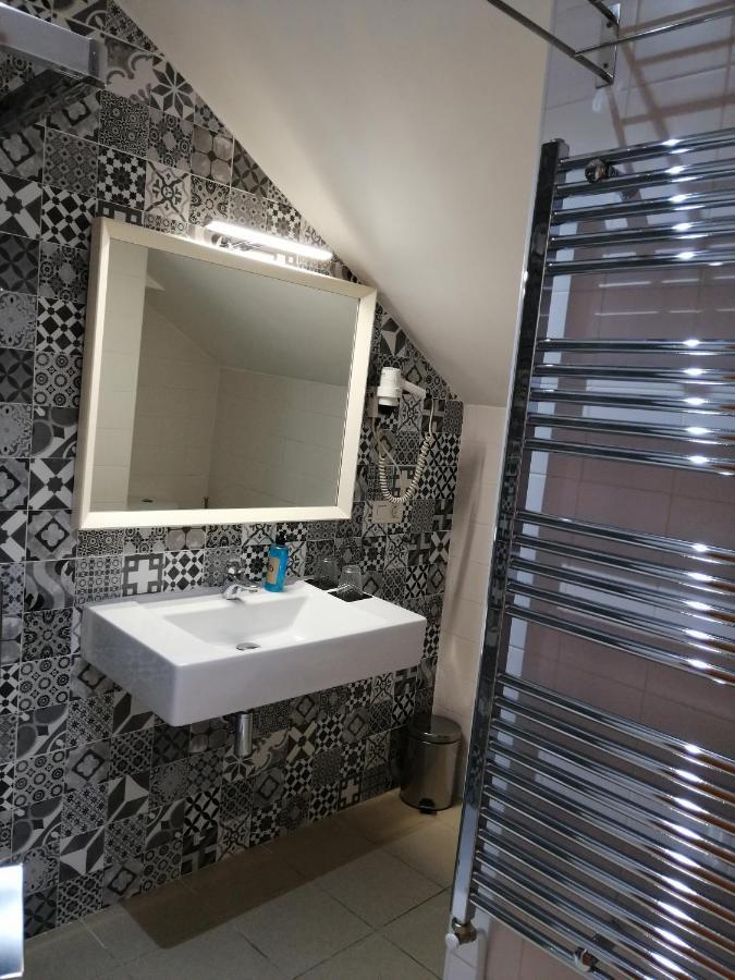 Hostal Cuentame Evolucion Auto Check In Burgos Luaran gambar